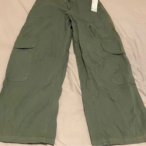 Women’s BDG Olive Green Wide Leg Cargo Pants